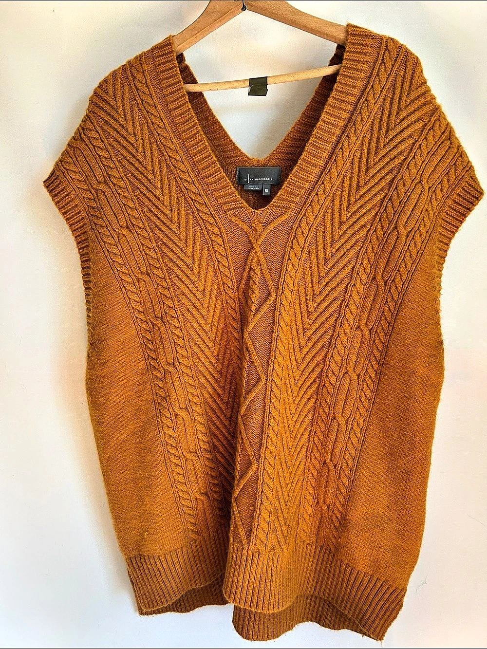 Anthropologie Cable Knit V-Neck Sweater Vest in Orange Like New
